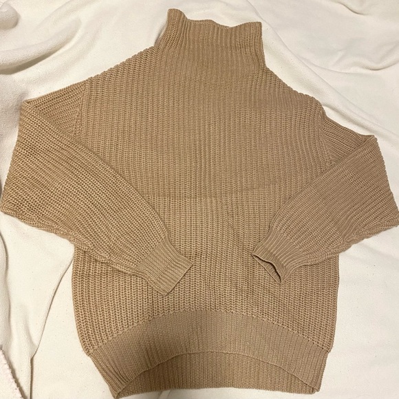 Aritzia Sweaters - Aritzia Montpellier Sweater